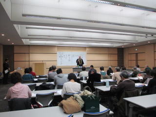 よみうりホール